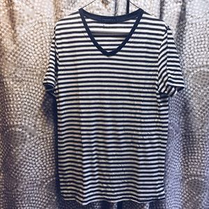 black & cream v neck men’s t shirt